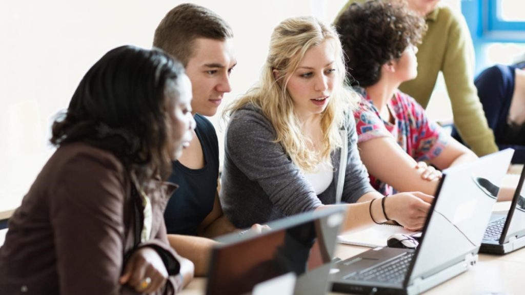 Phát âm chuẩn: Khóa học phát âm chuẩn tại Uspeak.